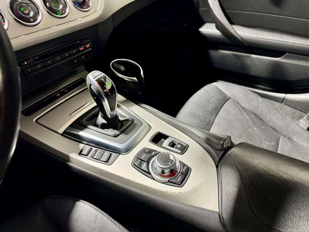 Used 2015 BMW Z4 sDrive28i image 20