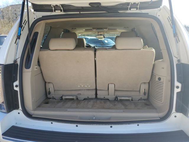 Used 2012 Cadillac Escalade Premium image 9