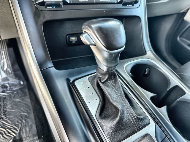 Used 2024 Kia Carnival LX image 23