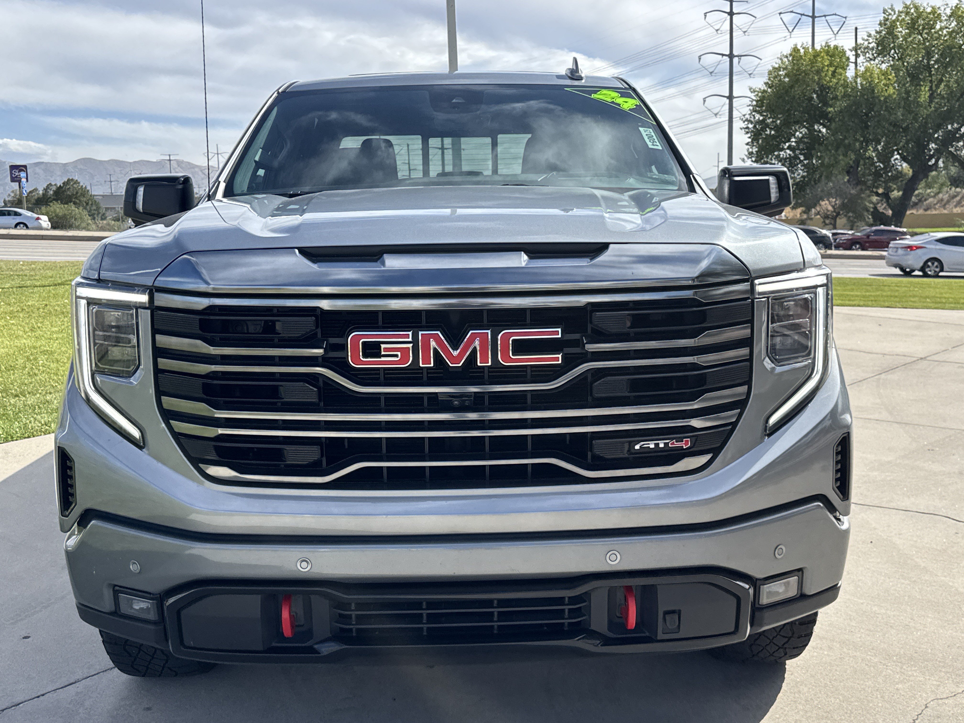 Used 2024 GMC Sierra 1500 AT4 w/ Technology Package AWD/4WD image 13