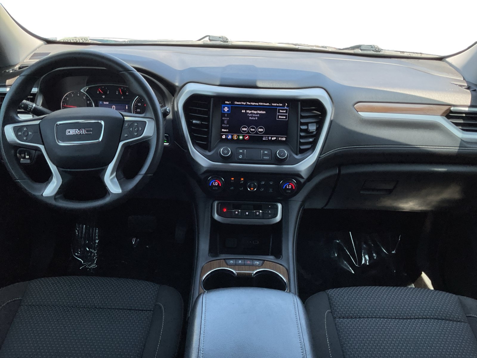 Used 2021 GMC Acadia SLE w/ Driver Convenience Package FWD image 10
