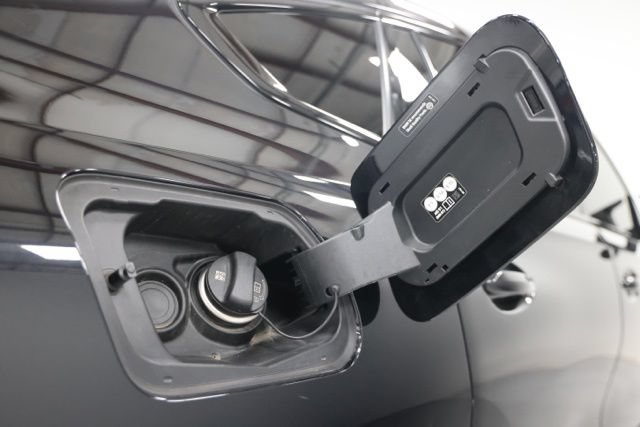 Used 2025 BMW X6 M60i w/ Parking Assistance Package AWD/4WD image 19
