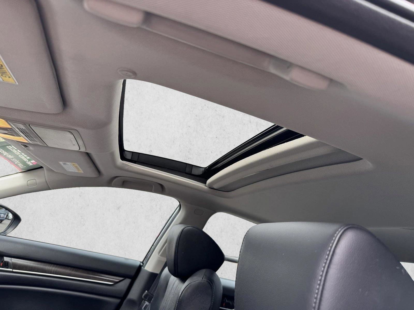 Used 2018 Honda Accord EX-L image 11