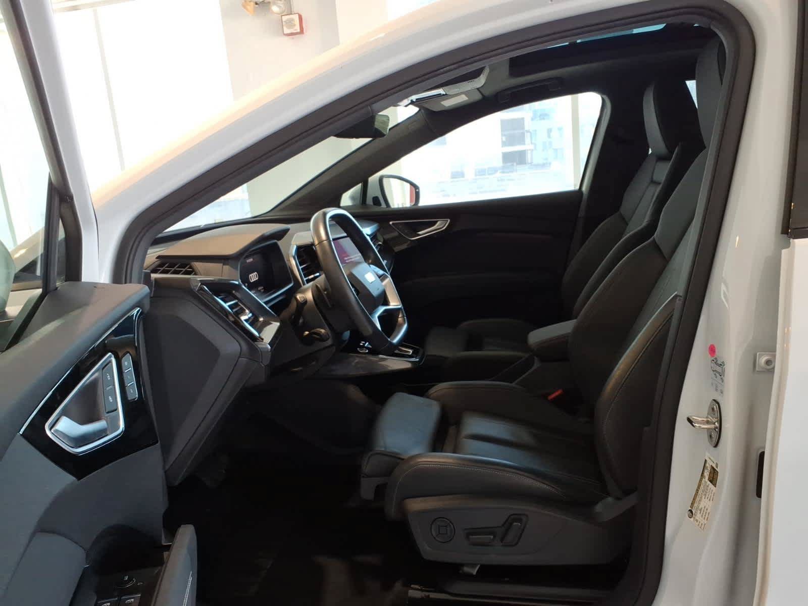 Used 2024 Audi Q4 e-tron Premium Plus AWD/4WD image 19