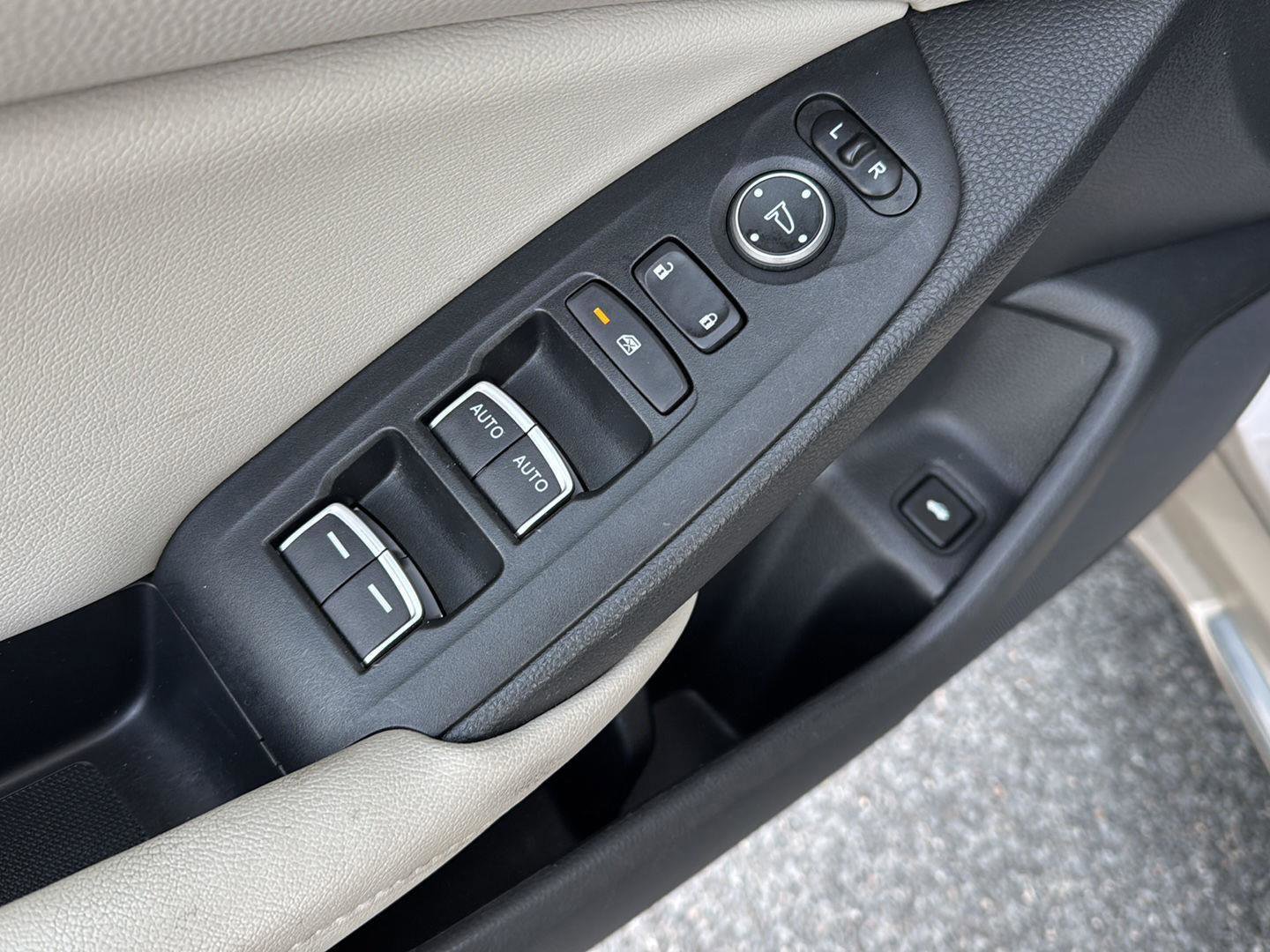 Used 2018 Honda Accord Touring image 29