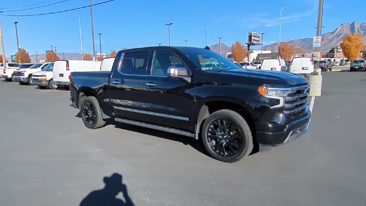 Used 2023 Chevrolet Silverado 1500 High Country w/ High Country Premium Package image 2