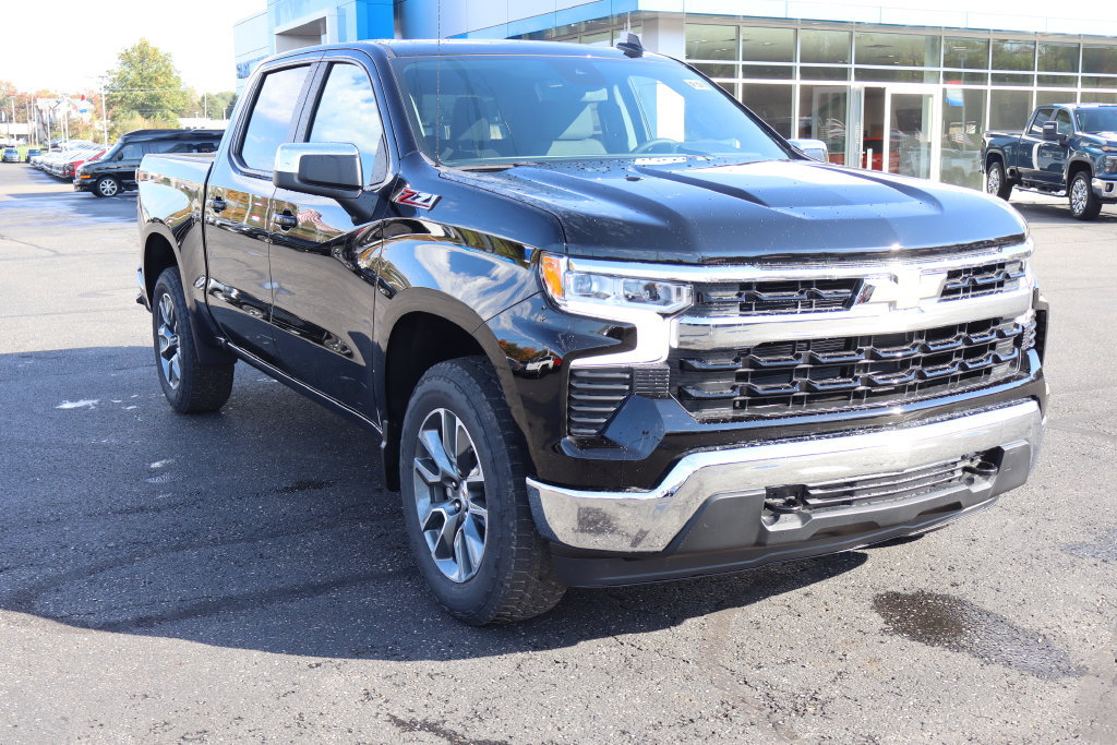 New 2026 Chevrolet Silverado 1500 LT w/ Z71 Off-Road Package AWD/4WD image 2