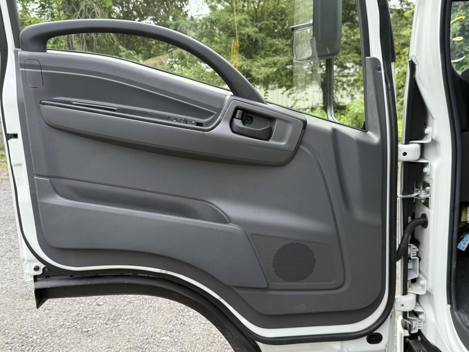 New 2025 Chevrolet Low Cab Forward 5500 XD image 21