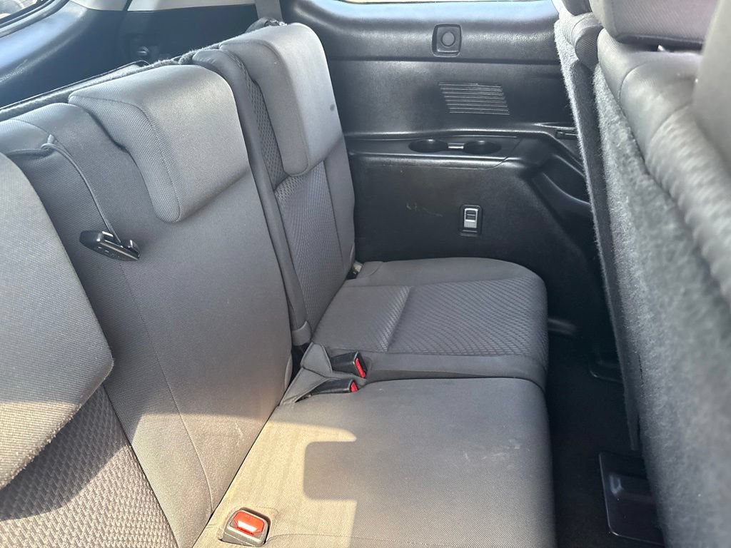 Used 2019 Toyota Highlander LE AWD/4WD image 39