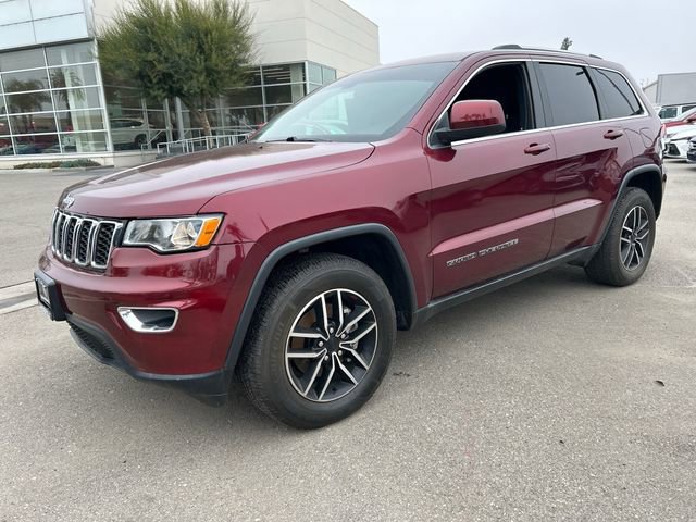 Used 2019 Jeep Grand Cherokee Laredo video 3