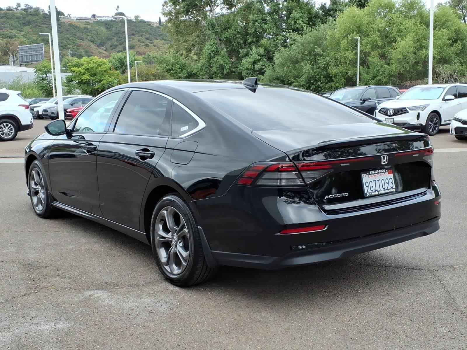 Certified 2023 Honda Accord EX image 7