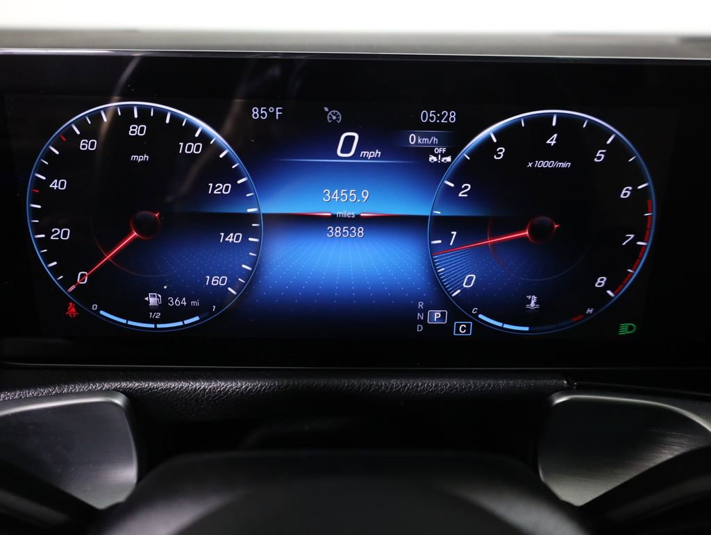 Used 2023 Mercedes-Benz GLB 250 image 16