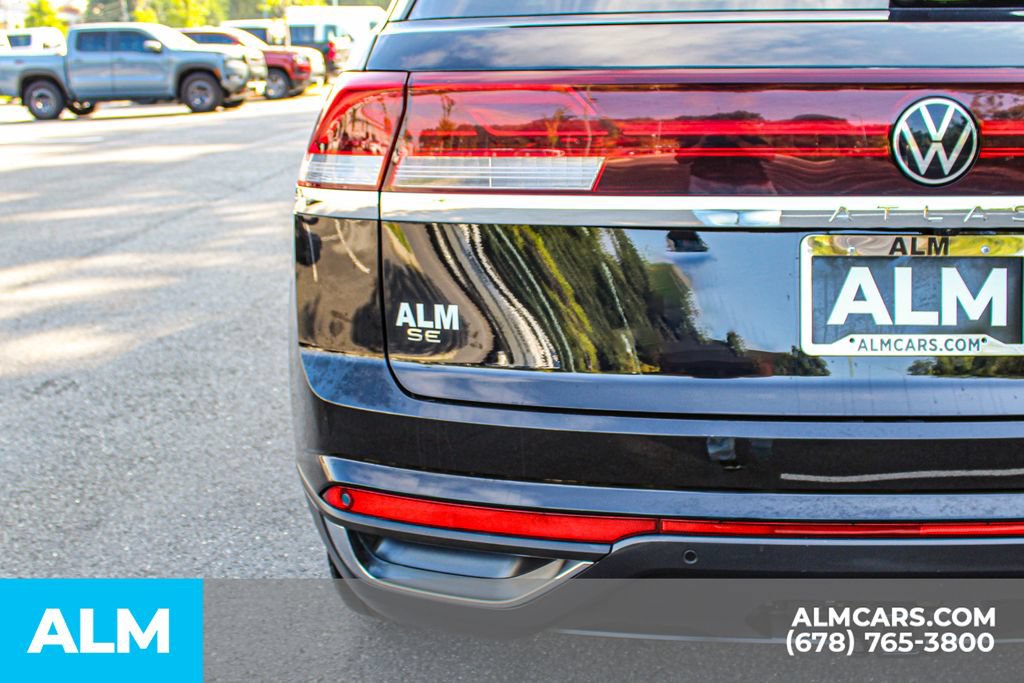 Used 2025 Volkswagen Atlas Cross Sport SE AWD/4WD image 10