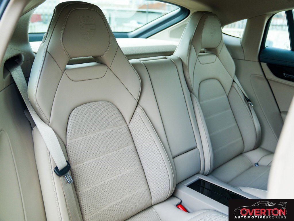 Used 2025 Porsche Panamera 4 image 27