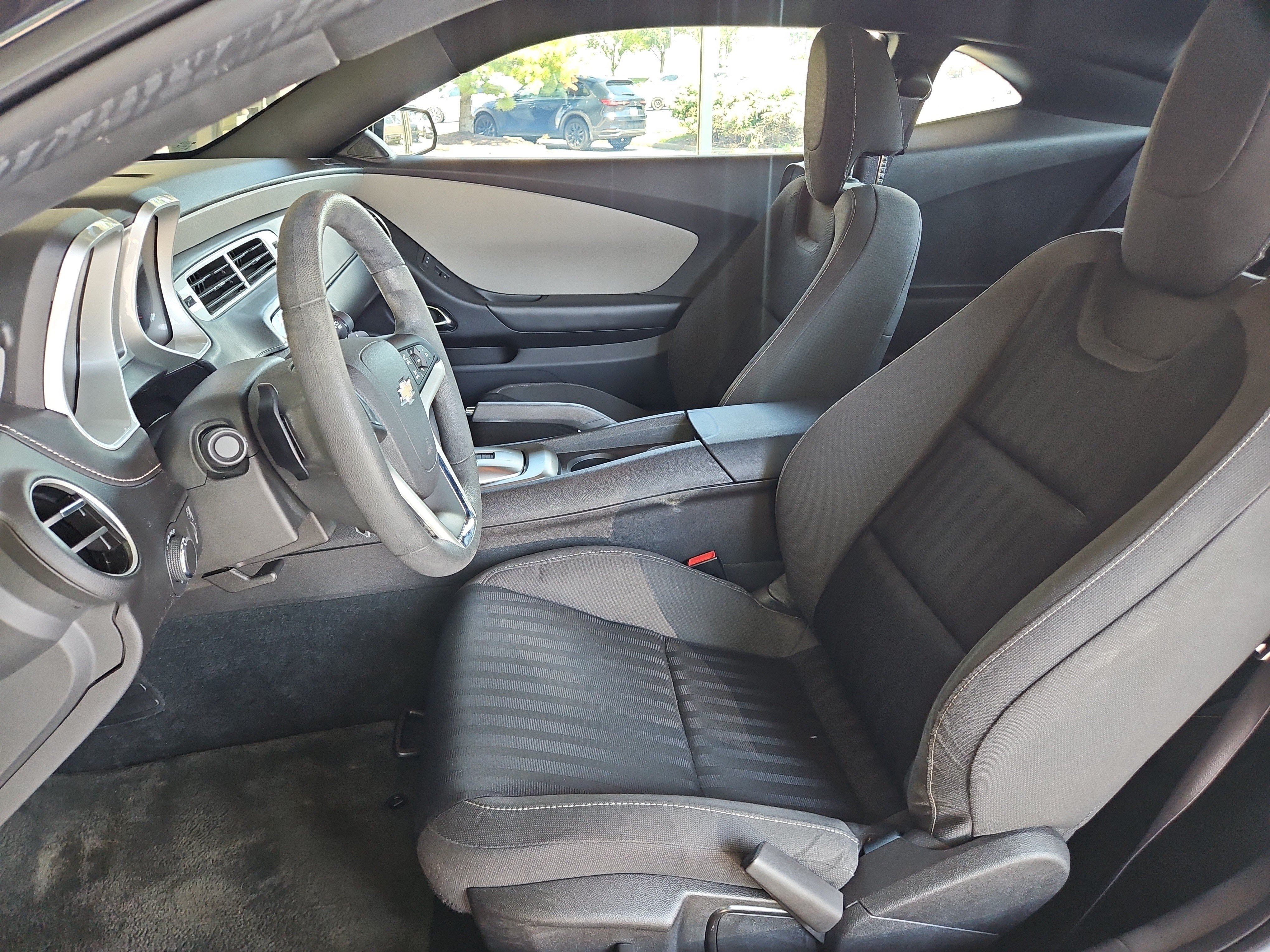 Used 2015 Chevrolet Camaro LS RWD image 17