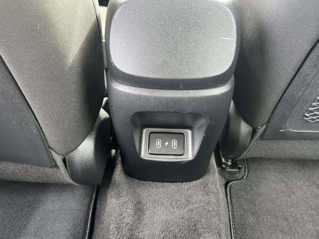 Certified 2025 Hyundai Elantra SEL FWD image 42