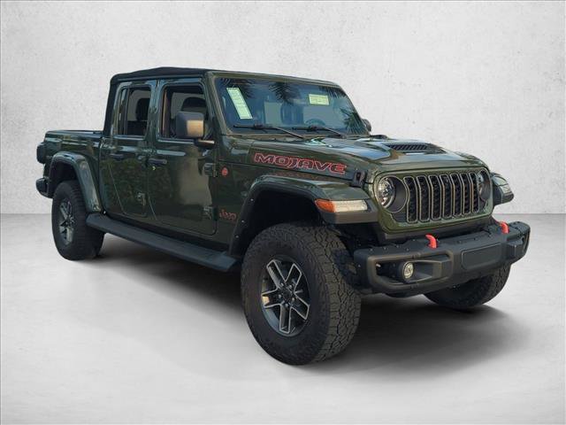 Used 2024 Jeep Gladiator Mojave AWD/4WD image 3