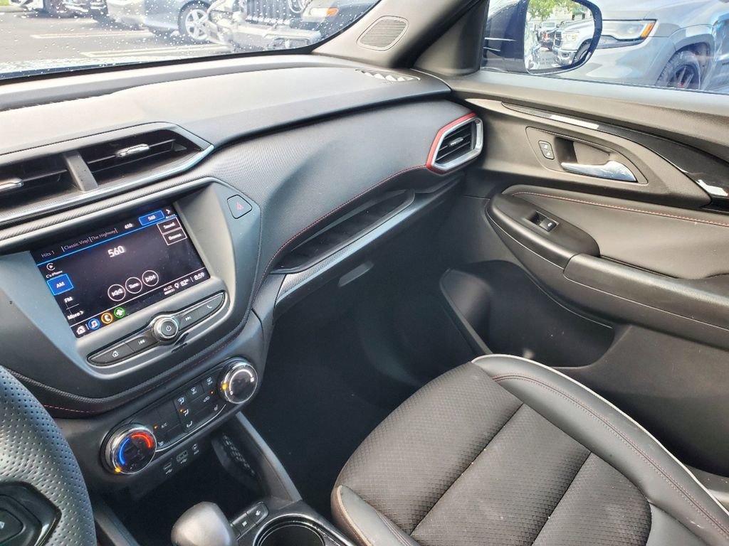 Used 2023 Chevrolet TrailBlazer RS image 17