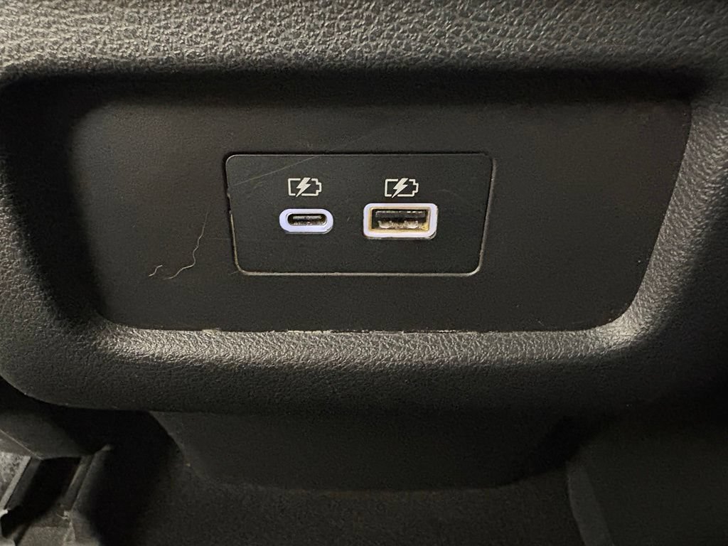 Used 2024 Nissan Pathfinder SV FWD image 40