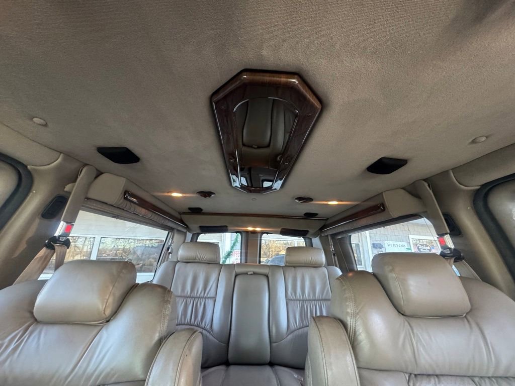 Used 2004 Chevrolet Express 1500 image 22
