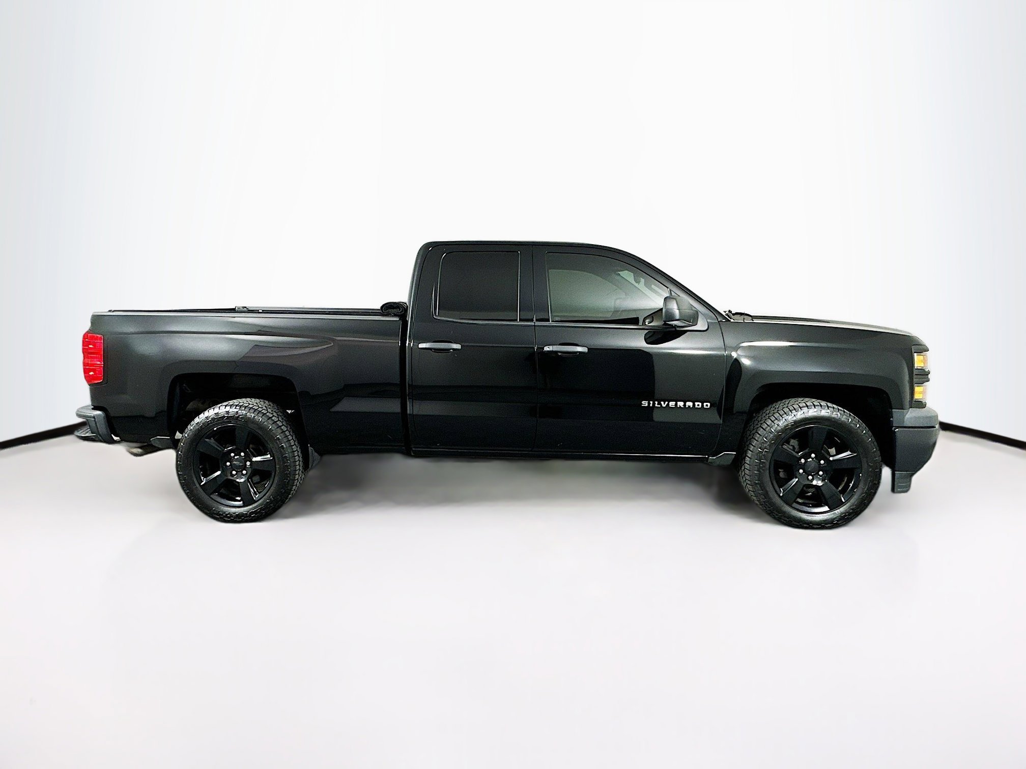 Used 2015 Chevrolet Silverado 1500 W/T w/ Black Out Edition image 10
