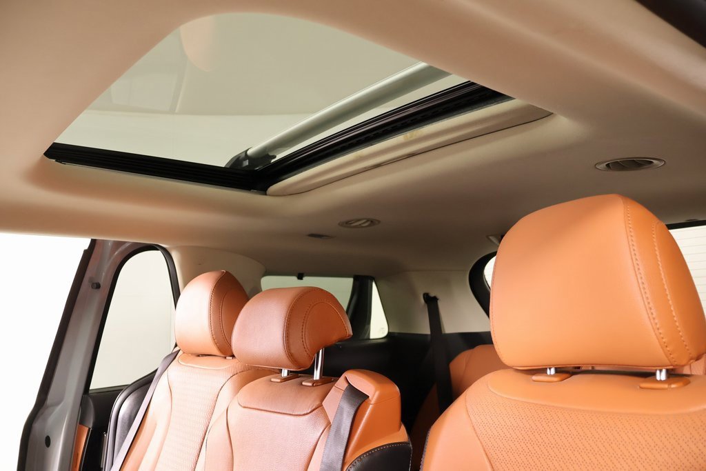 Used 2023 Kia Carnival SX Prestige w/ Paint Protection Package image 18