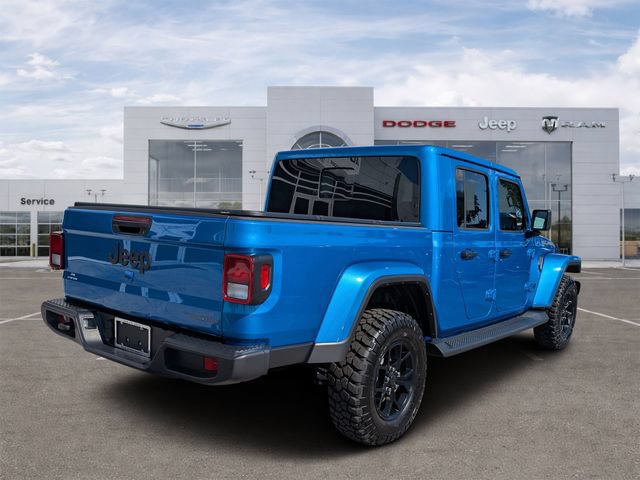 Certified 2025 Jeep Gladiator Sport AWD/4WD image 3