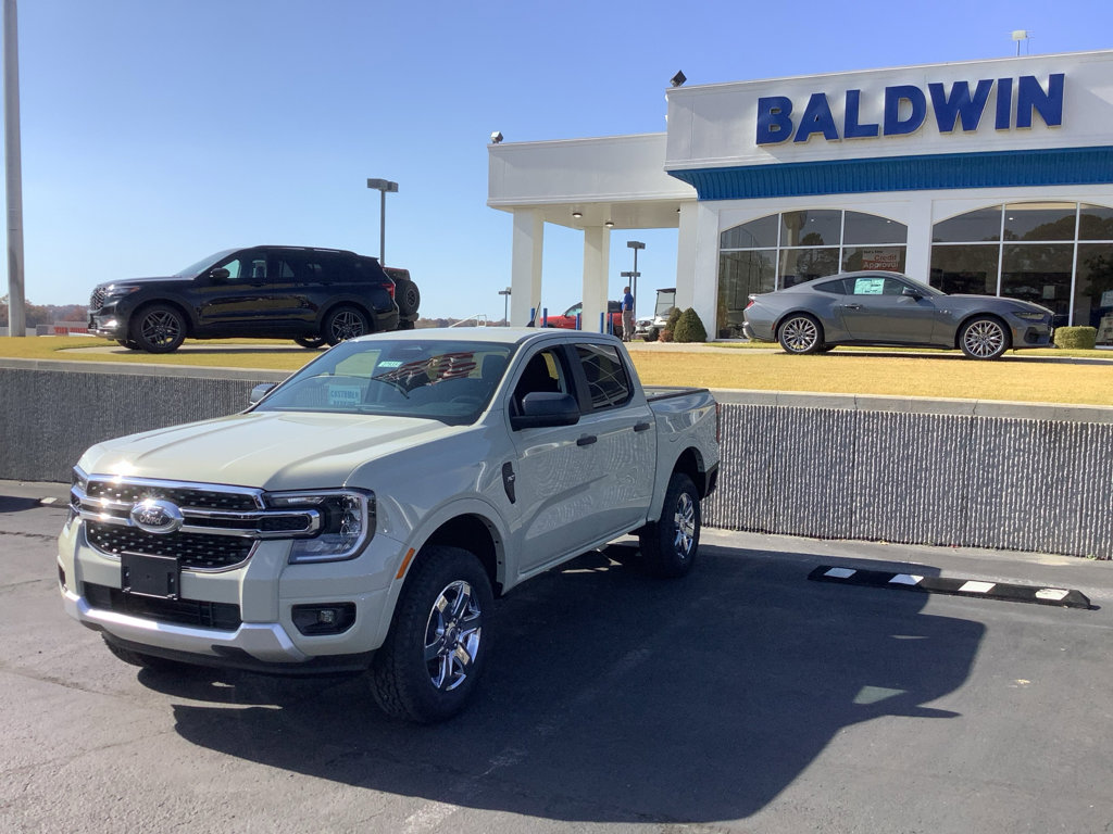 New 2025 Ford Ranger XLT w/ Equipment Group 301A High image 3