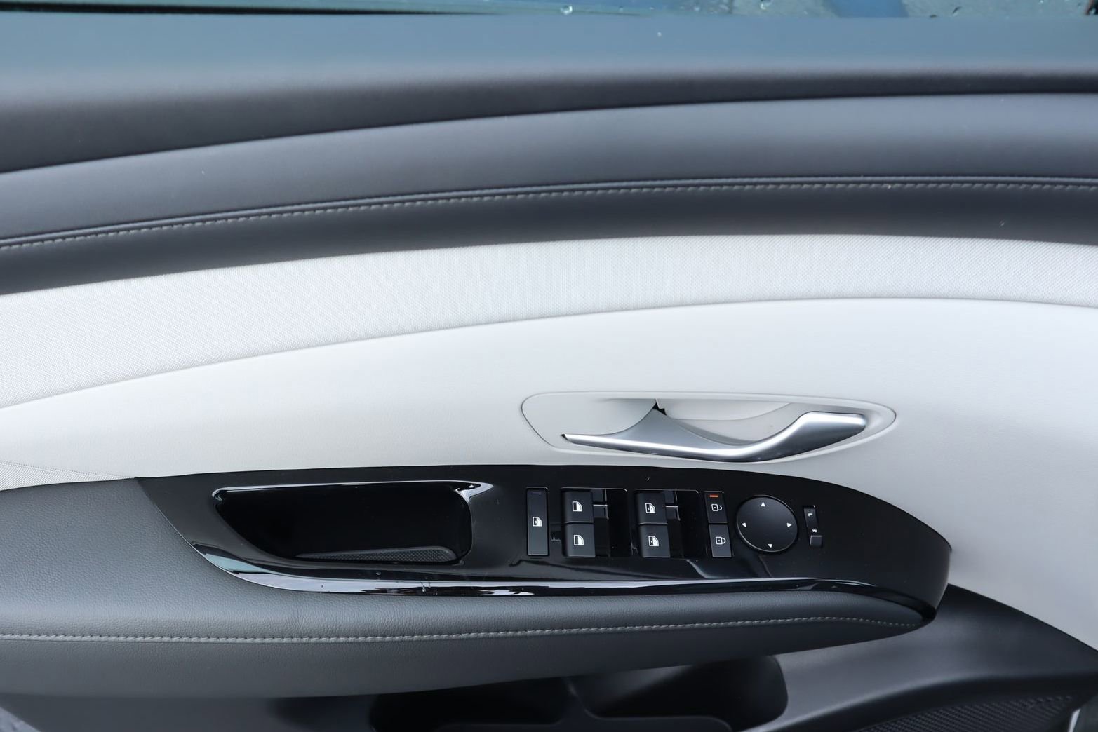 New 2026 Hyundai Tucson Limited image 23