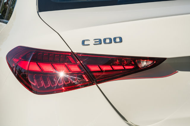 New 2027 Mercedes-Benz C 300 4MATIC Sedan image 7