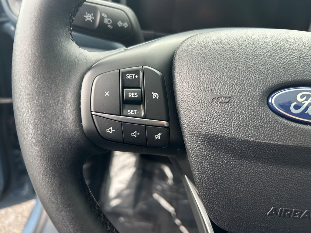 Used 2025 Ford Maverick XLT w/ Equipment Group 301A AWD/4WD image 15