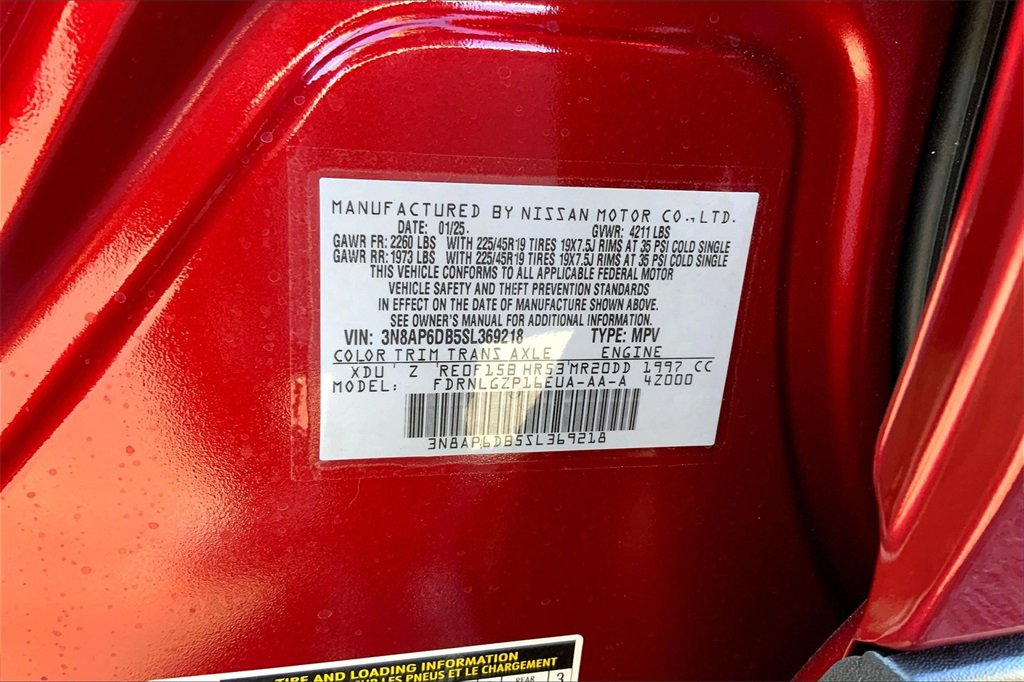 New 2025 Nissan Kicks SR w/ Illumination Package image 13