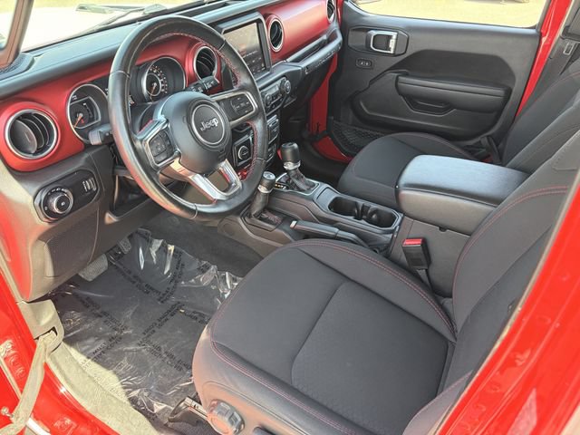 Used 2023 Jeep Wrangler Unlimited Rubicon w/ Cold Weather Group AWD/4WD image 5