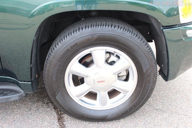 Used 2004 GMC Envoy SLT AWD/4WD image 30