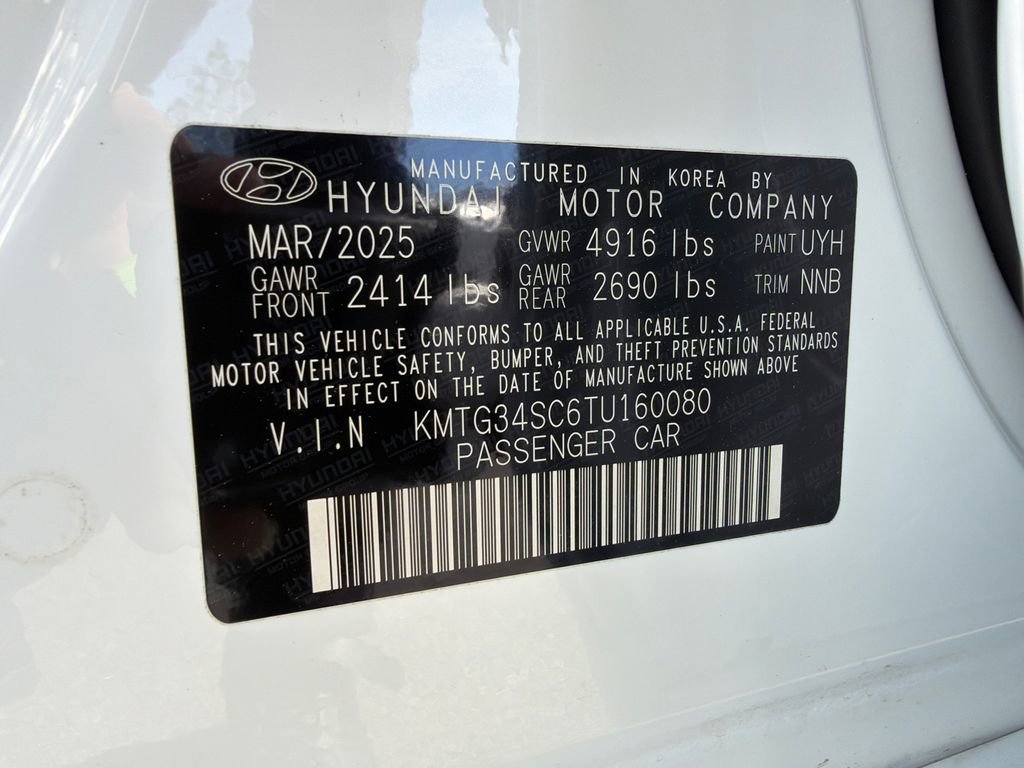 Used 2026 Genesis G70 2.5T Prestige image 33