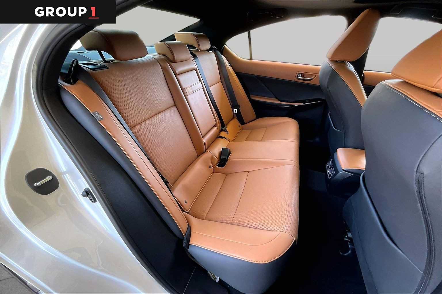 Used 2024 Lexus IS 300 w/ Comfort Package RWD image 17