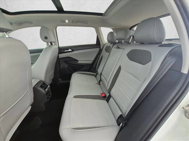 Used 2022 Volkswagen Taos SE FWD image 23