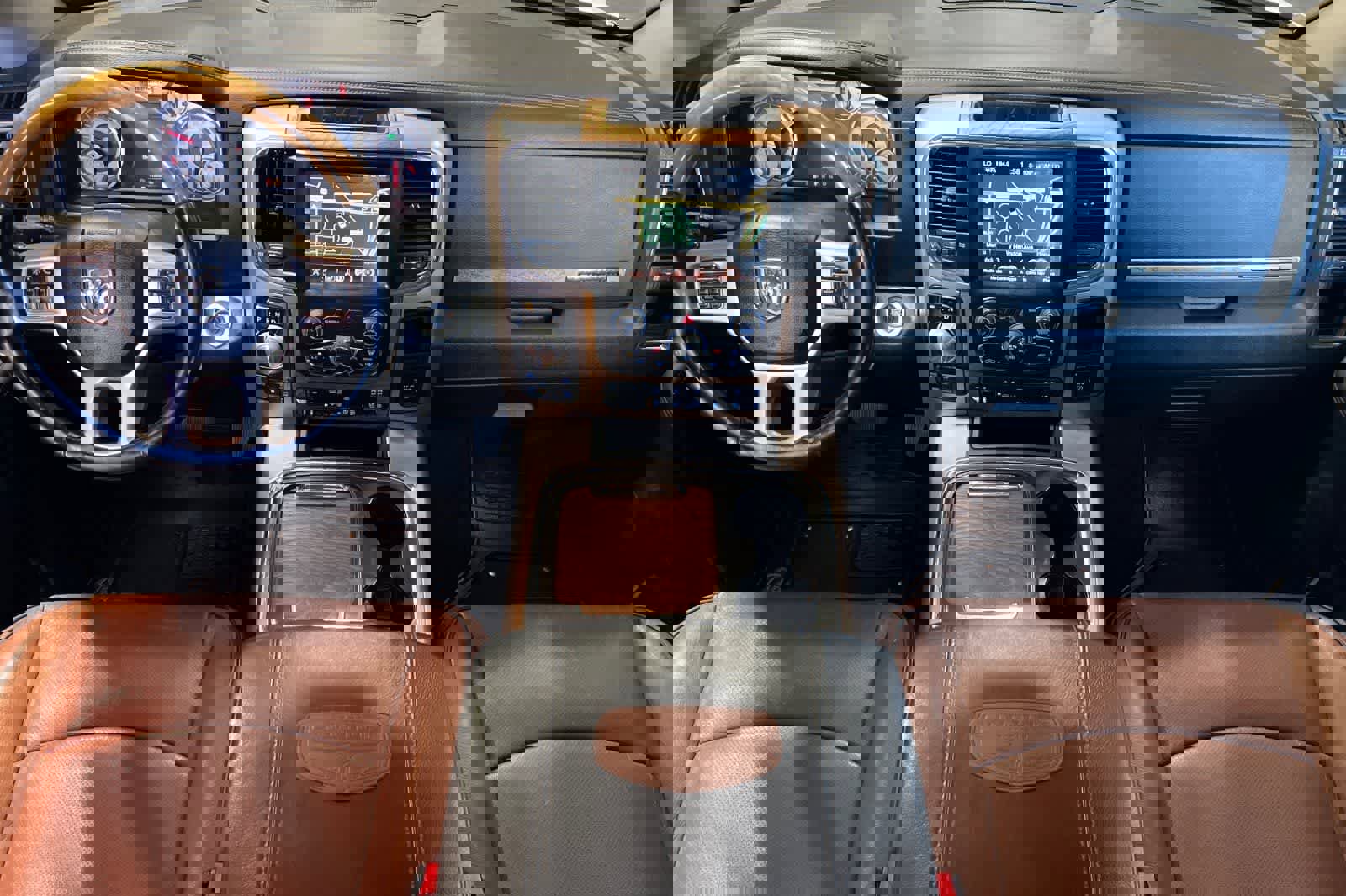 Used 2017 RAM 1500 Laramie Longhorn image 4