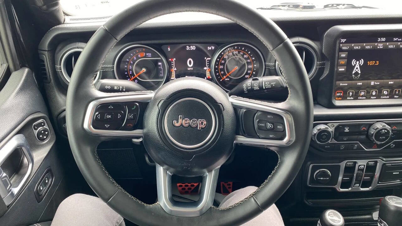 Used 2018 Jeep Wrangler Unlimited Sahara image 15