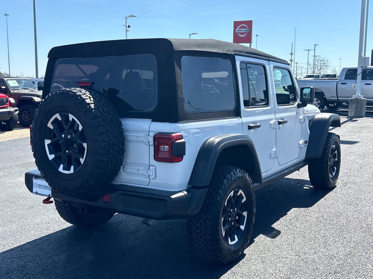 Used 2024 Jeep Wrangler Unlimited Rubicon w/ Technology Group AWD/4WD image 3