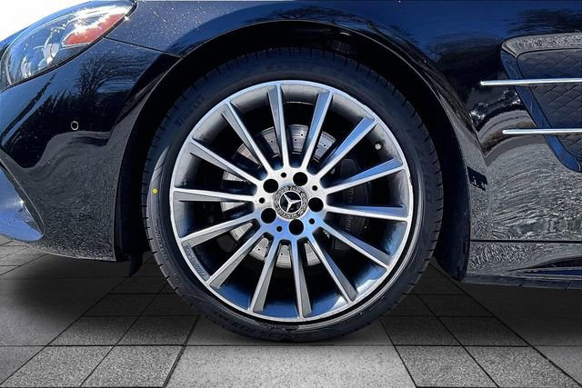 Used 2019 Mercedes-Benz SL 550 image 4
