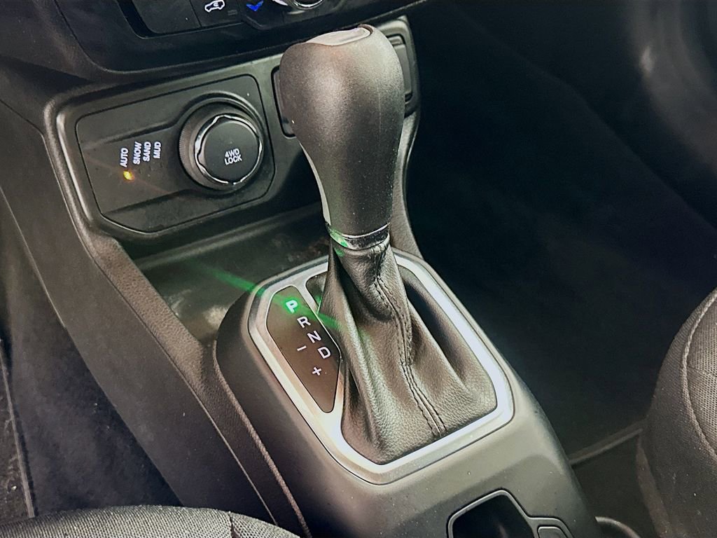 Used 2019 Jeep Renegade Latitude image 16