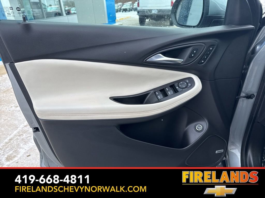 Certified 2024 Buick Encore GX Avenir w/ Avenir Convenience Package image 12