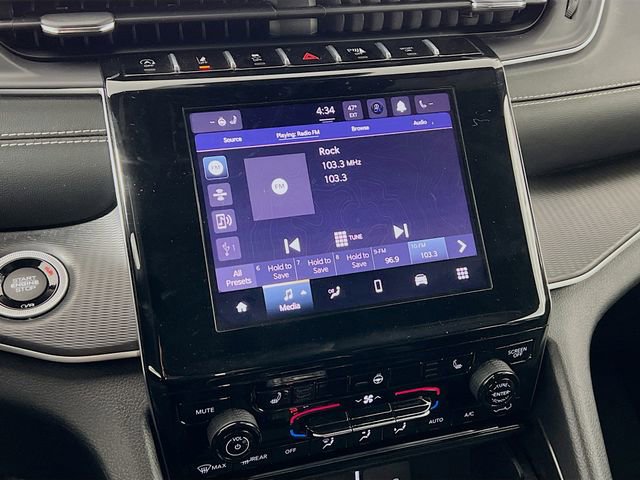 Used 2024 Jeep Grand Cherokee Altitude RWD image 17