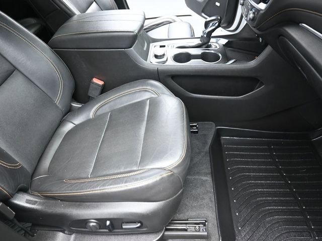 Used 2021 Chevrolet Traverse Premier w/ Redline Edition image 27