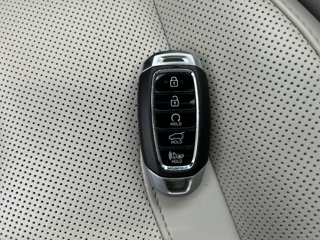 Used 2022 Hyundai Palisade Limited w/ Cargo Package image 34