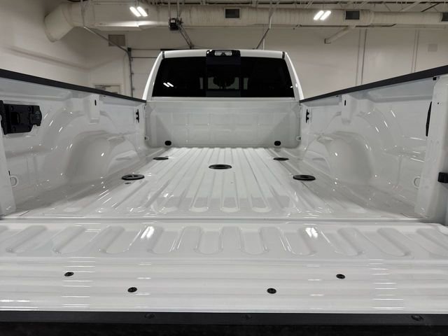 New 2026 RAM 3500 Laramie AWD/4WD image 24