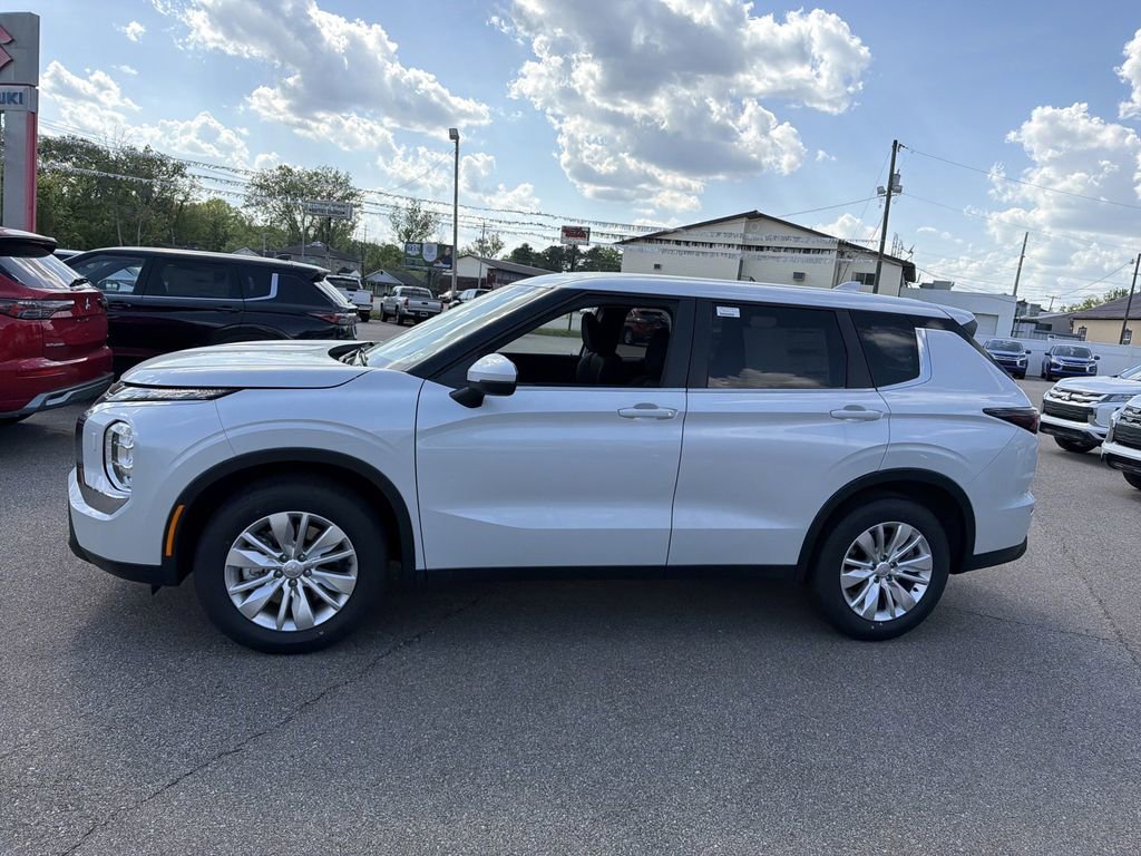 New 2026 Mitsubishi Outlander ES AWD/4WD image 8