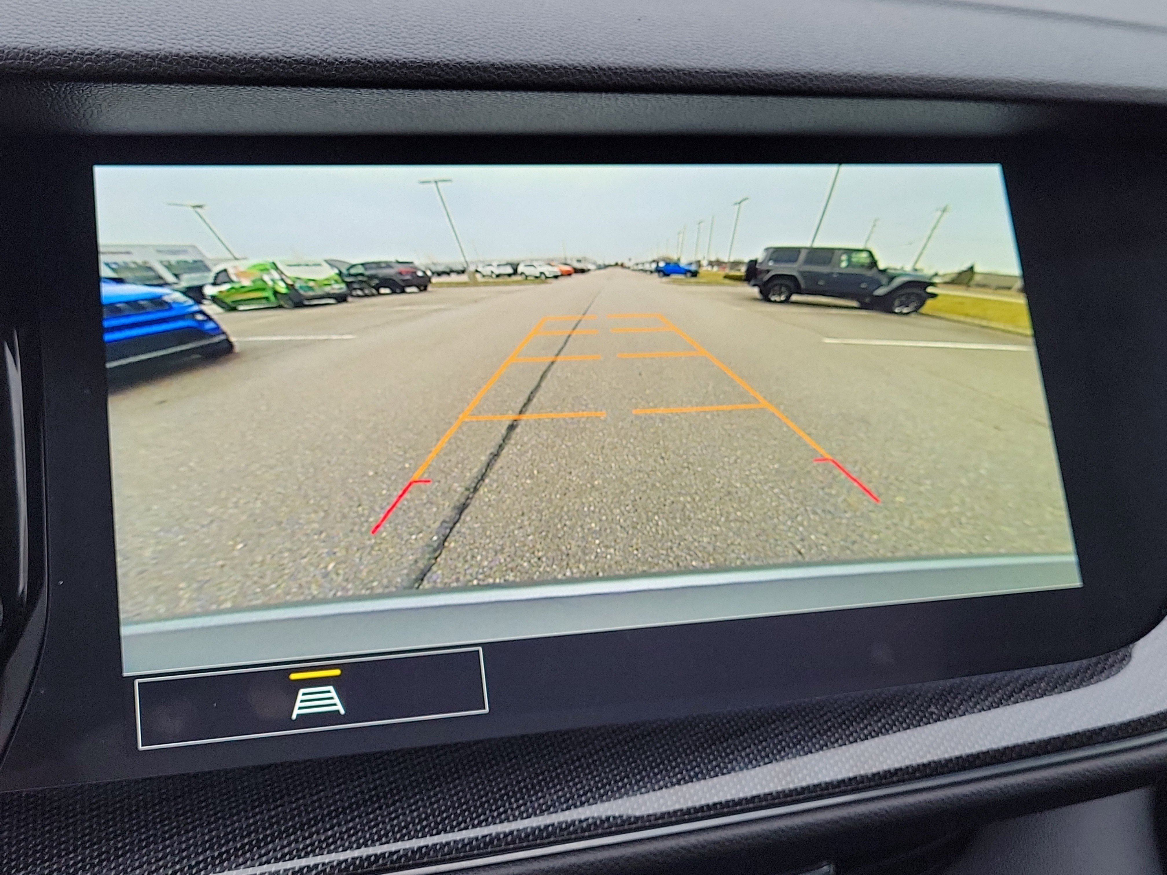 Used 2023 Buick Envision Essence w/ Sport Touring Package image 28