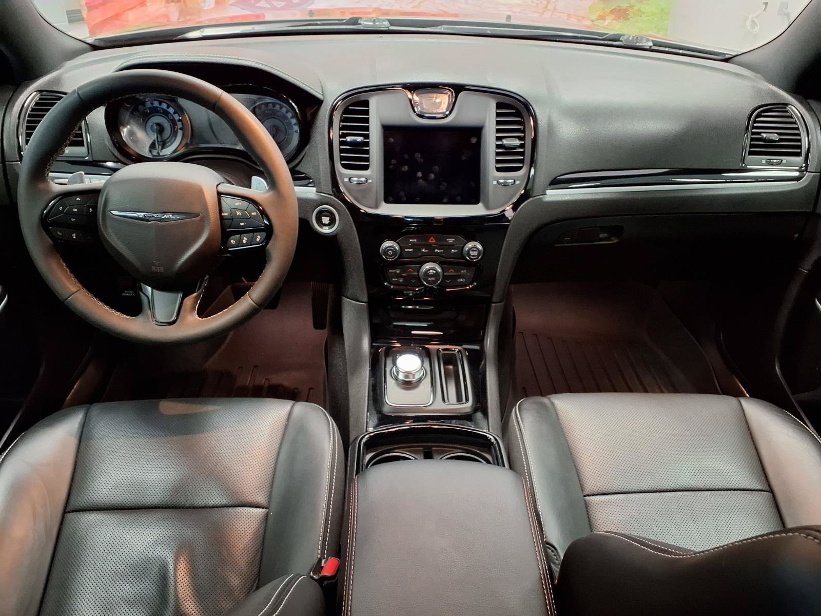 Used 2023 Chrysler 300 S w/ Comfort Group RWD image 15
